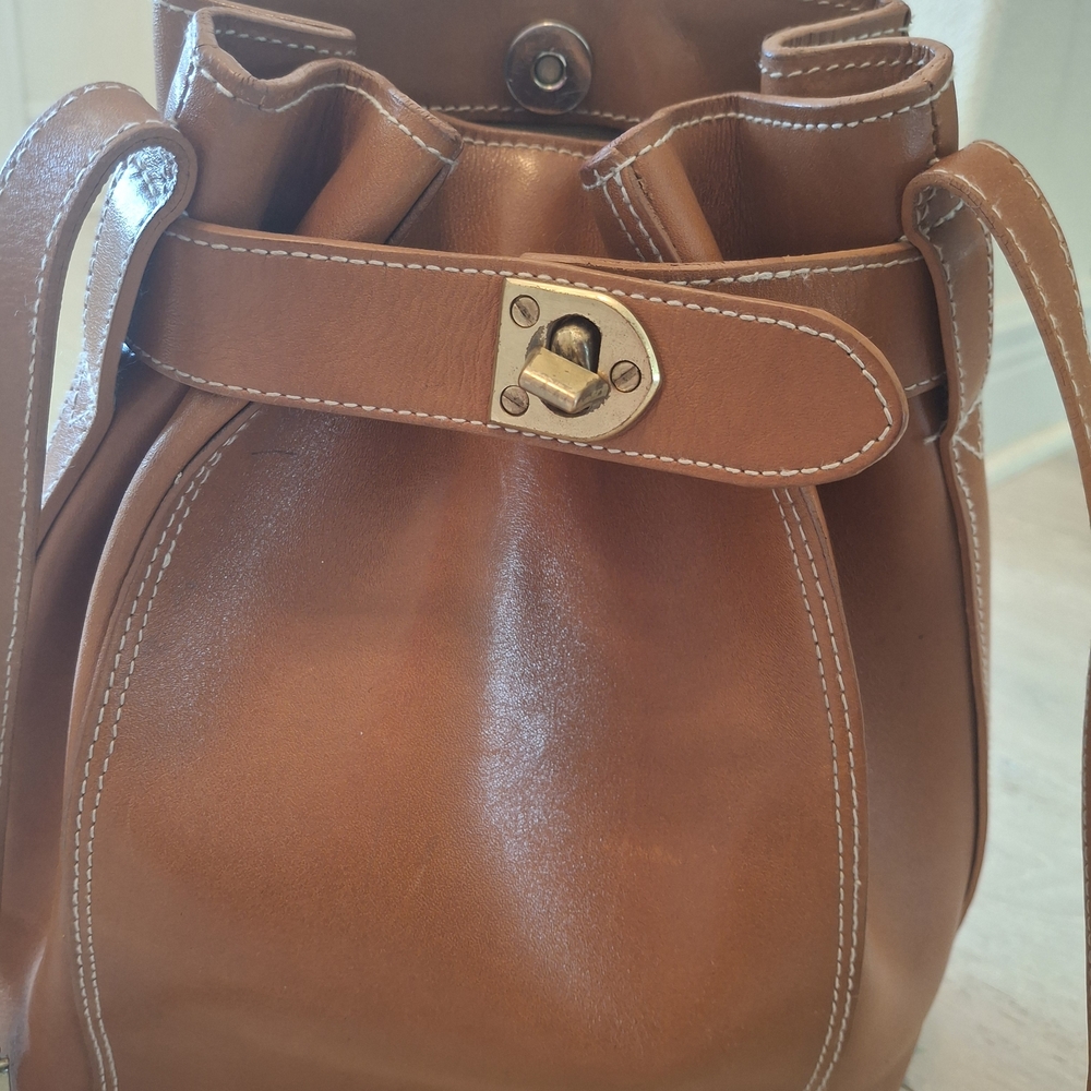 Liz Claiborne Brown Leather Shoulder Bag - Picture 3 of 6